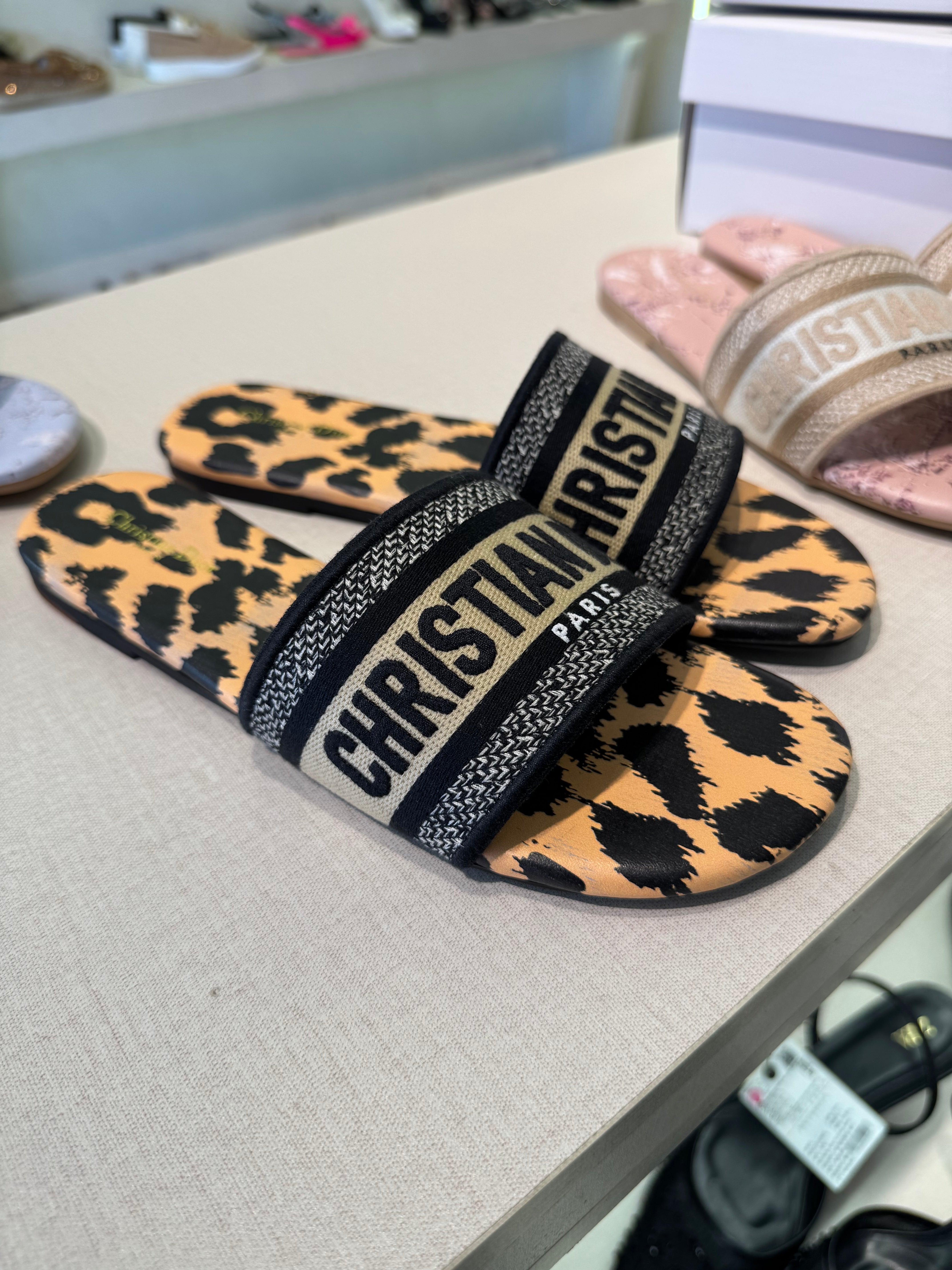 C & D Slipper
