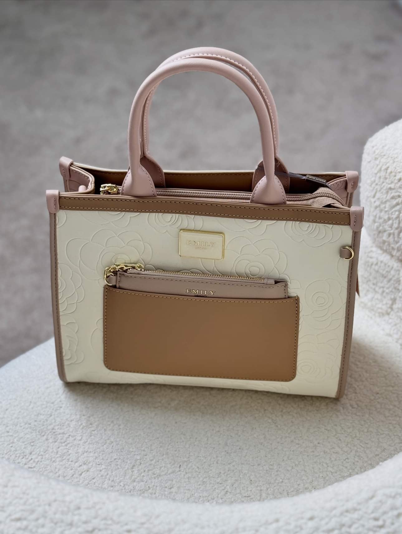 Emily L handbag front pocket
