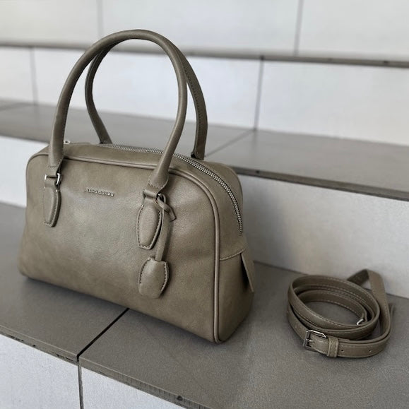 DV Bugatti Handbag