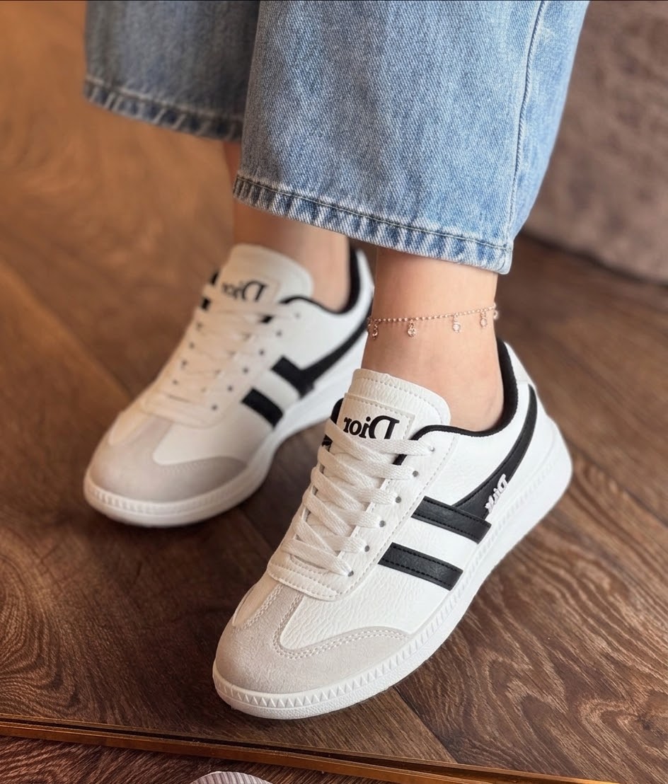 Inspired Low-Top Classic Sneakers