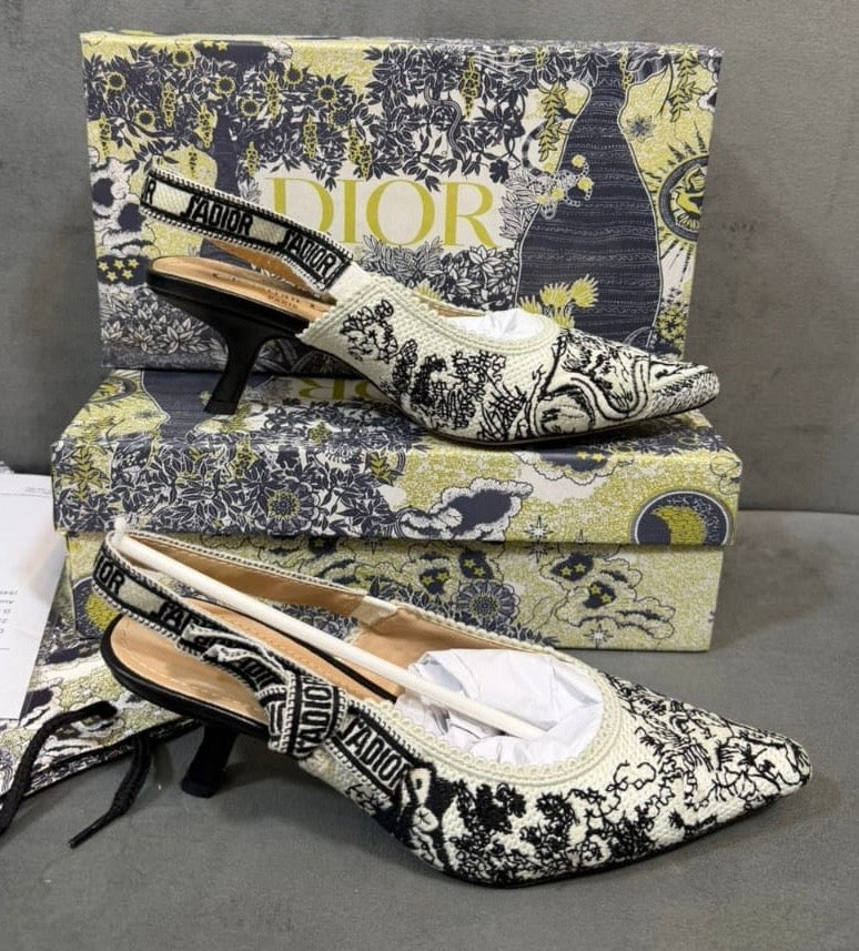 Linen Heels D8