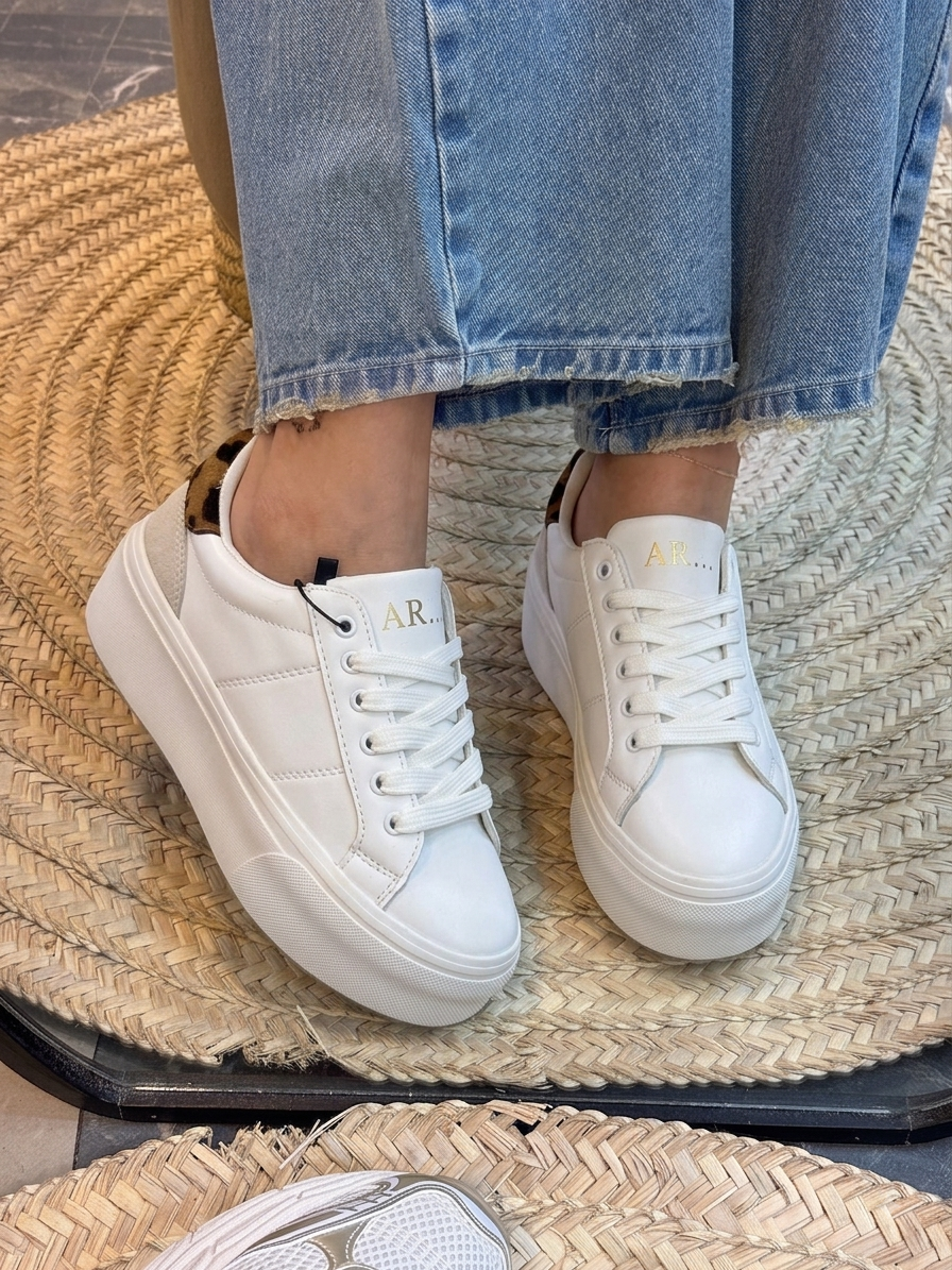 Women's Low-Top Platform Sneakers