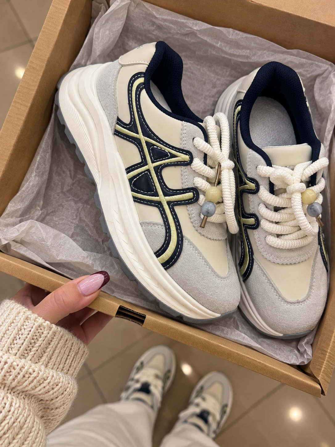 Vintage-Inspired Contrast Panel Sneakers