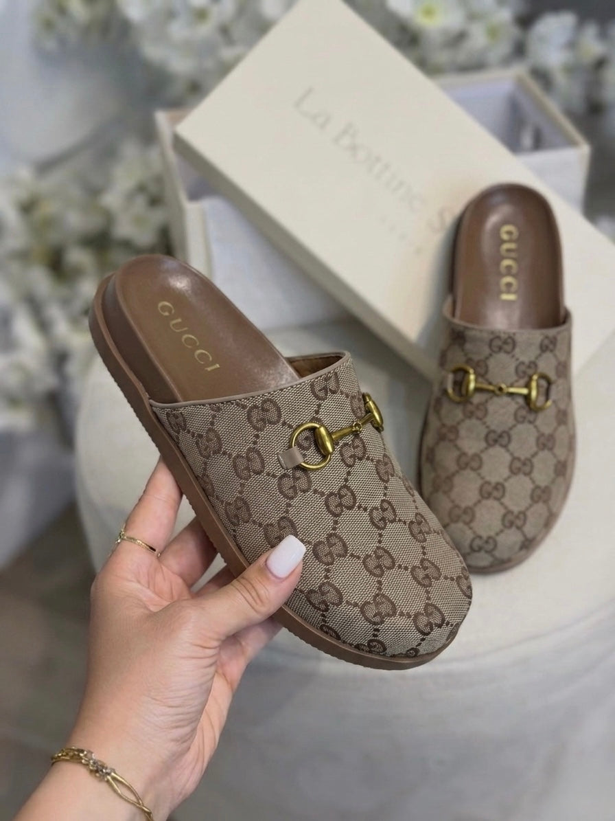 Mule With Horsebit