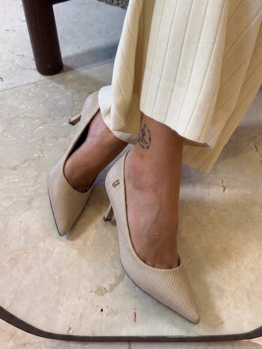 Embossed Pointed-Toe Kitten Heels
