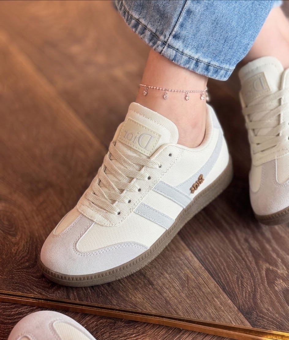 Inspired Low-Top Classic Sneakers