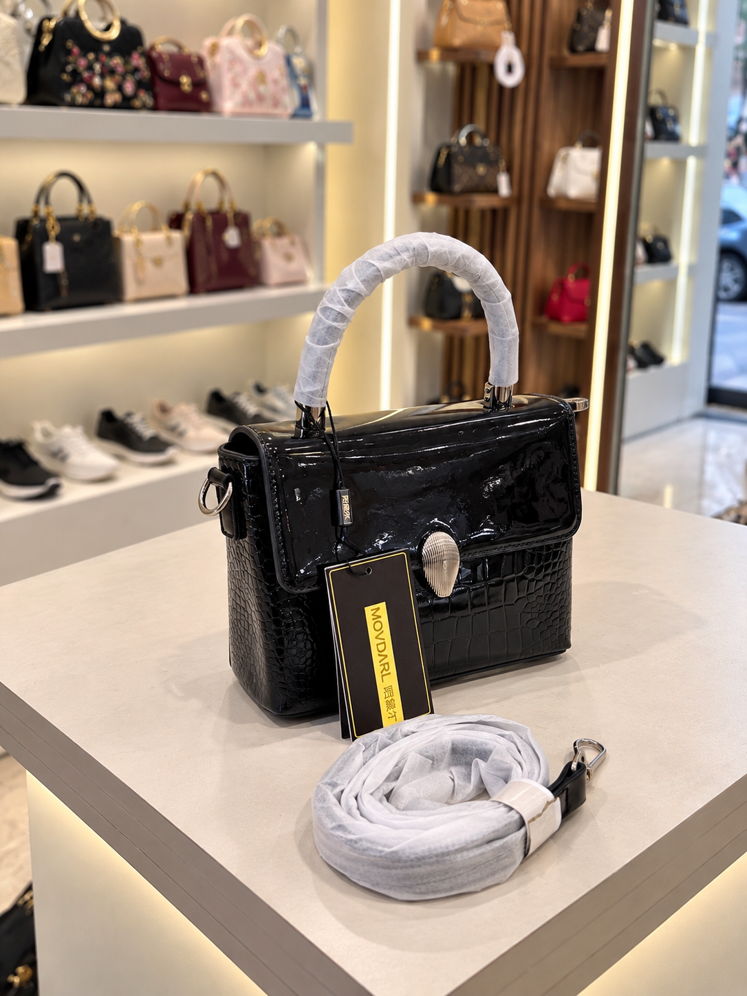 MOVDARL Crocodile-Embossed Top Handle Bag