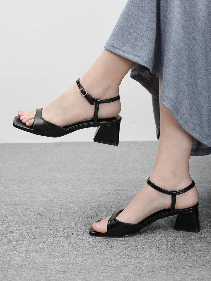Heels she18
