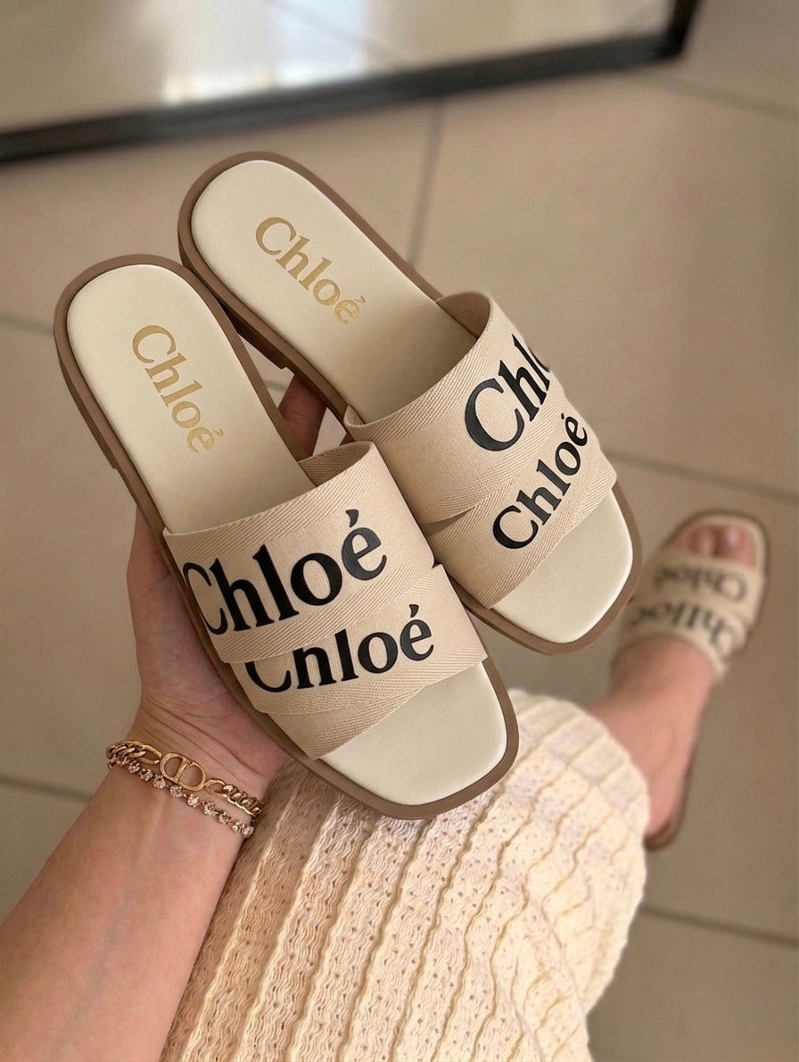 Chole Woody Slides