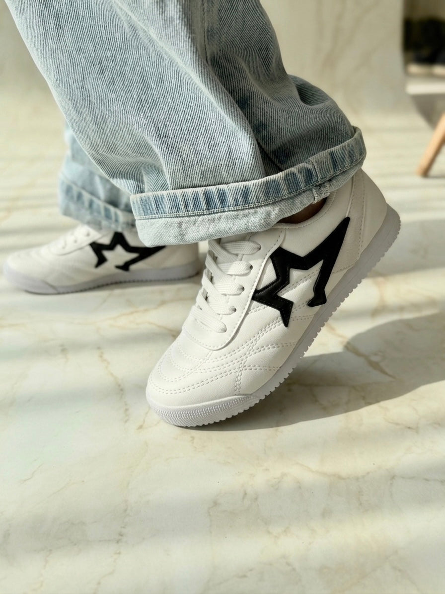 Star Detail Low-Top Sneakers