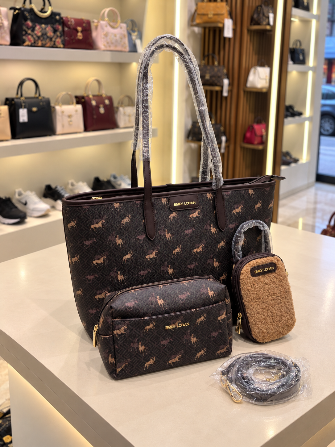 Emily Loran Pegasus Print 3-Piece Tote Bag Set
