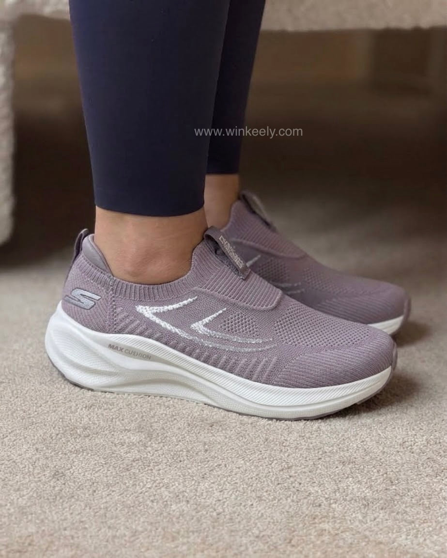 Skechers Max Cushion Casual Sneakers