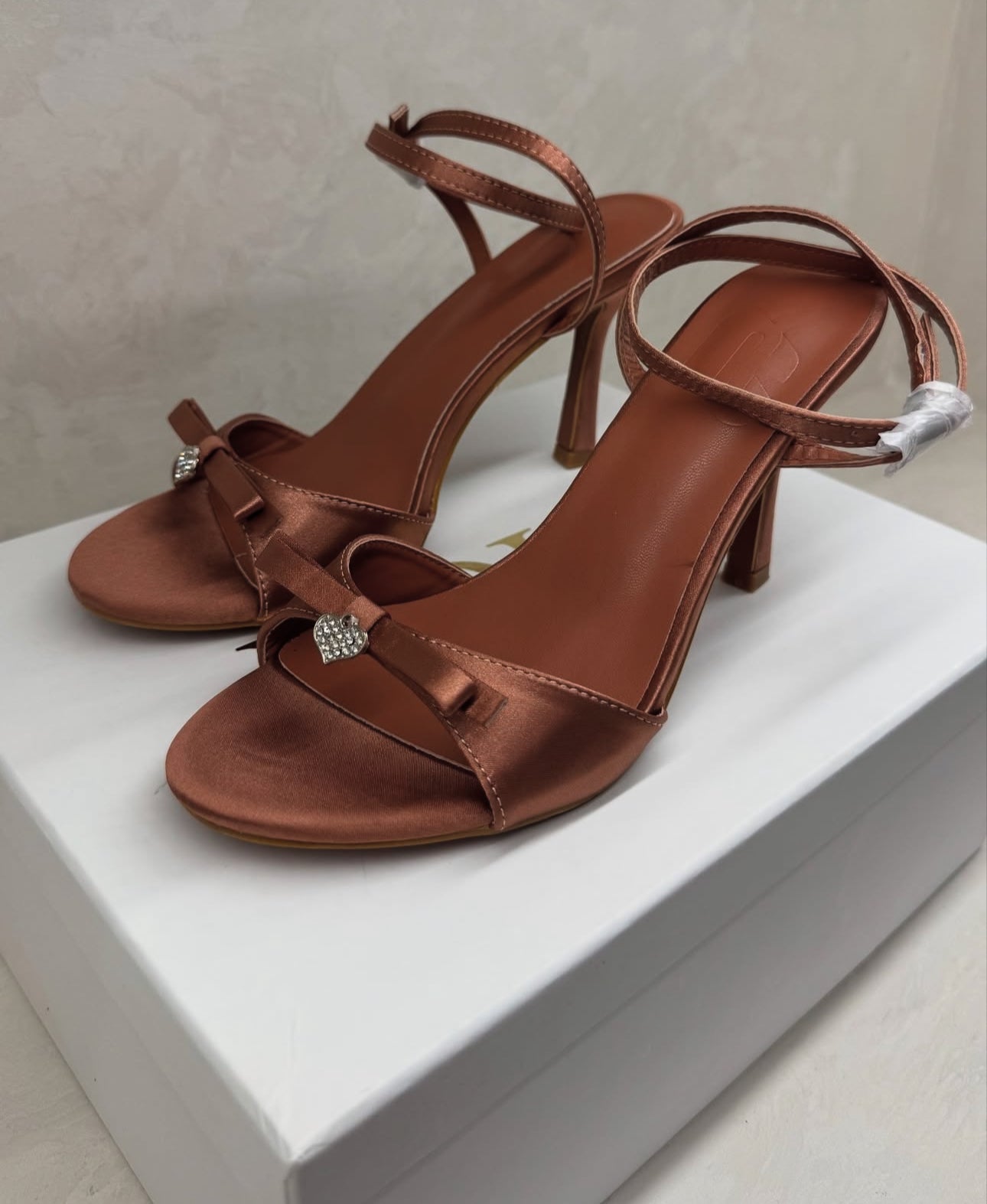 Heels she4