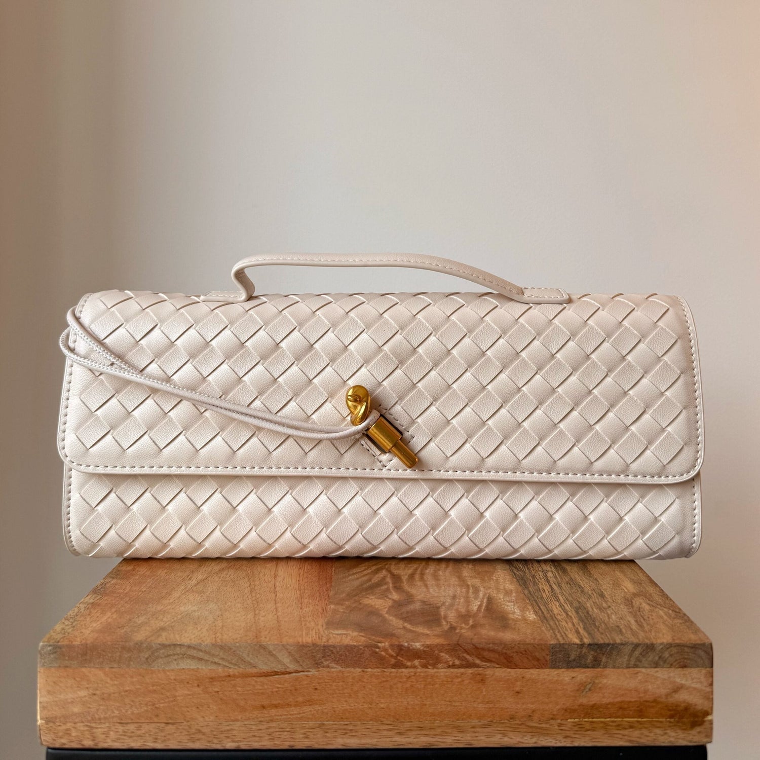 Bottega Veneta Andiamo clutch