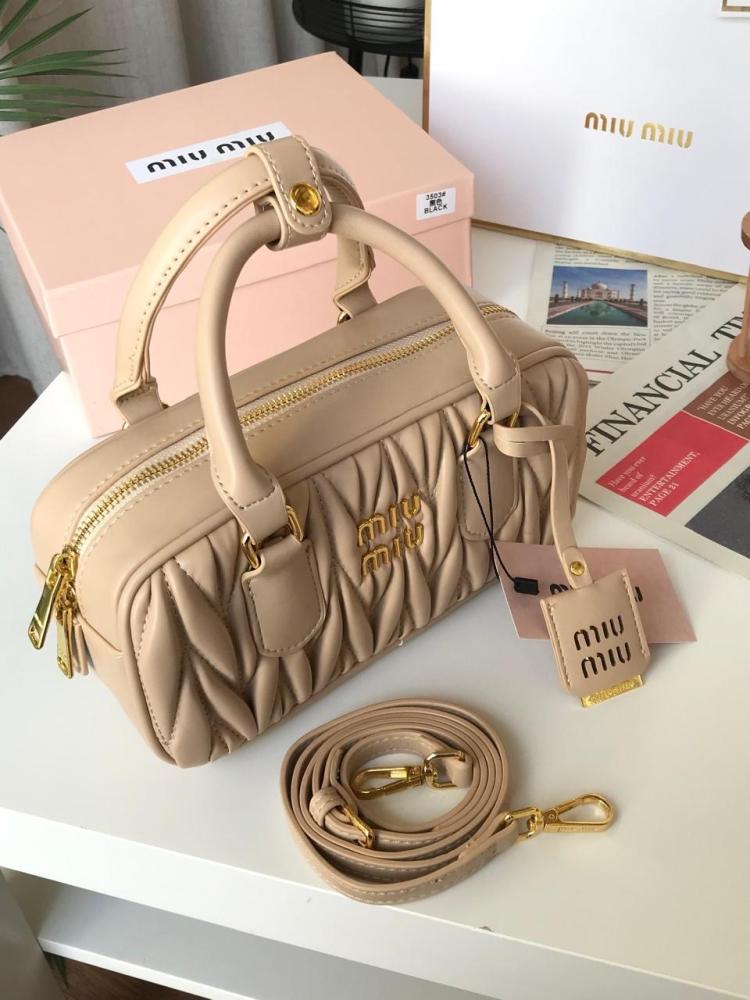 Miu Miu Boxy Bag